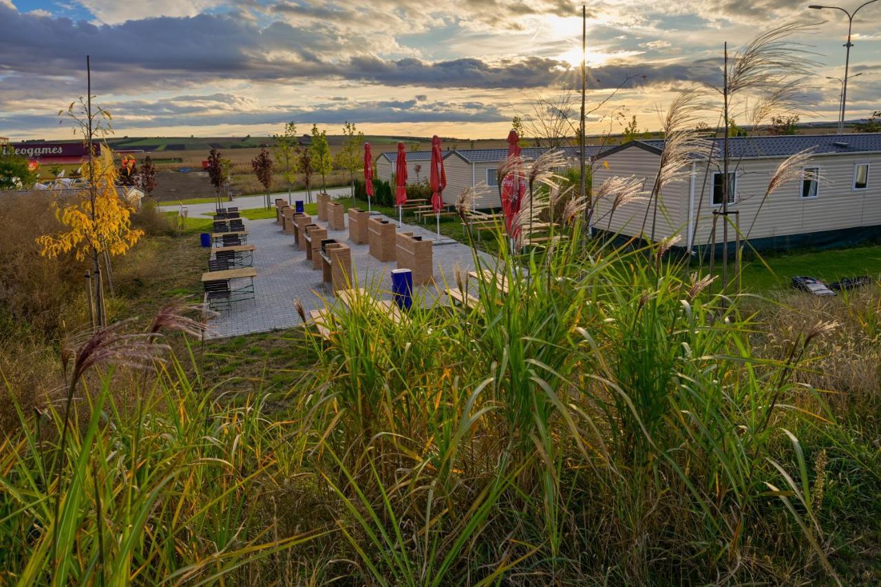 Merlin'S Camp ซนอยโม ภายนอก รูปภาพ
